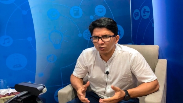 Jenilson Leite pede manutenção do auxílio emergencial para servidores da Saúde e segurança 